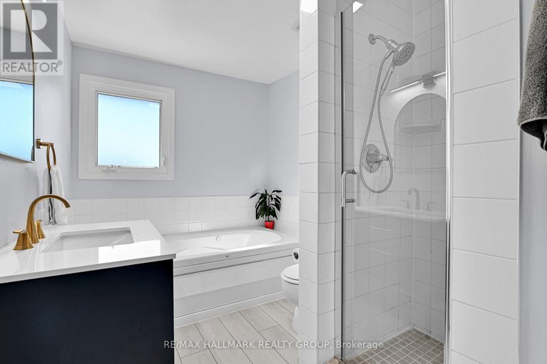 28944785/53-21-midland-crescent/arlington-woods/ottawa/ontario/K2H8P6_12