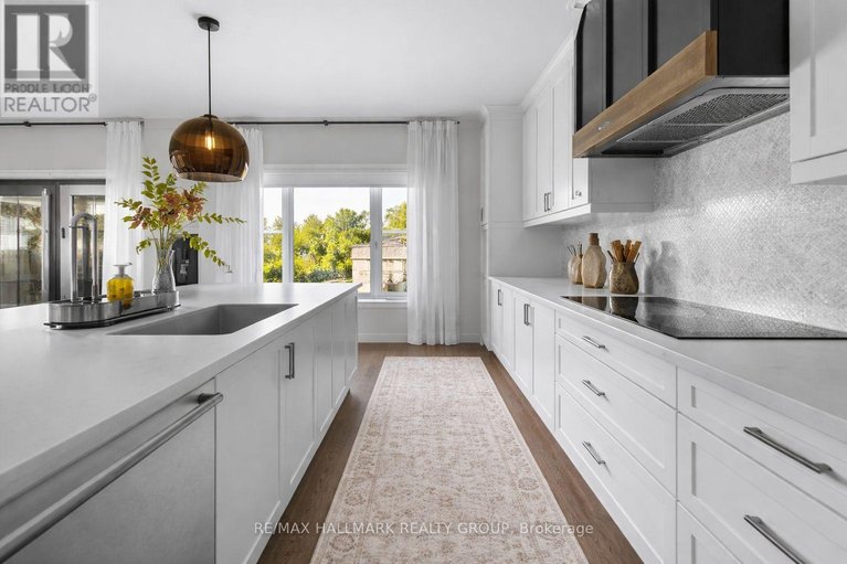 29568422/104-duncanville-street/village-of-russell/russell/ontario/K4R0G3_15