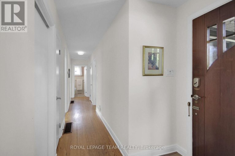 28310189/970-parkhurst-boulevard/mckellar-heightsglabar-park/ottawa/ontario/K2A3M9_6