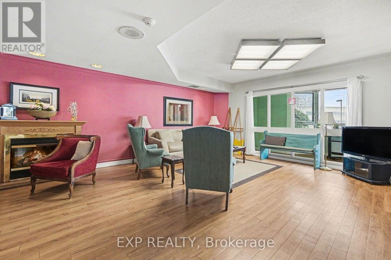 29583990/404-80-sandcastle-drive/leslie-park/ottawa/ontario/K2H9E7_21