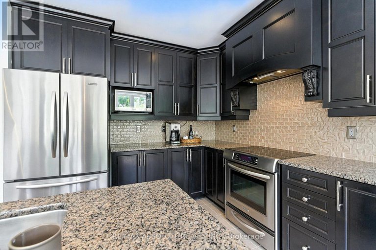 28641840/17-rutherglen-terrace/morgans-grantsouth-march/ottawa/ontario/K2K3A5_16