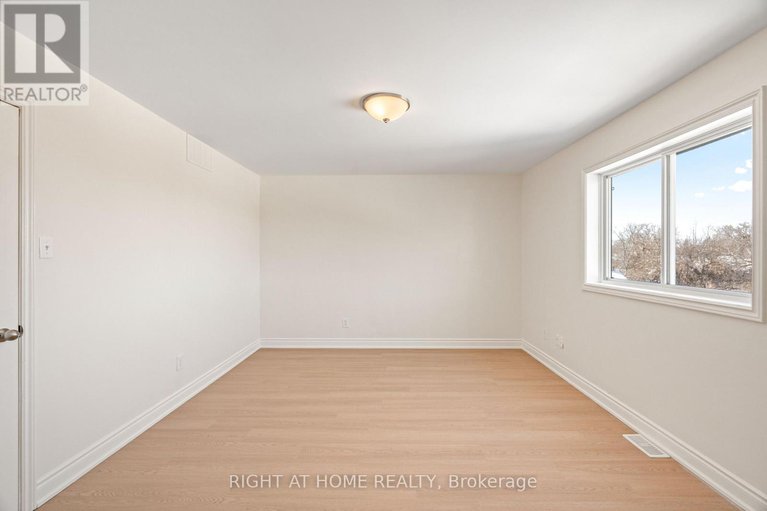 29378153/254-maude-street/almonte/mississippi-mills/ontario/K0A1A0_20