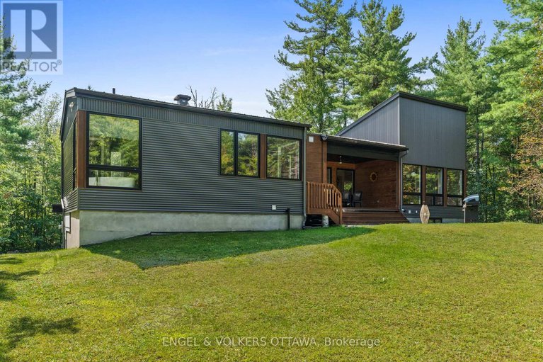 28704633/108-edith-margaret-place/huntley-ward-north-east/ottawa/ontario/K2W1A8_41
