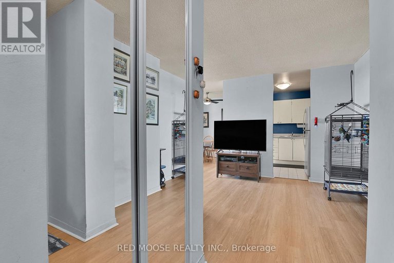 29294453/317-2000-jasmine-crescent/beacon-hill-south/ottawa/ontario/K1J8K4_5