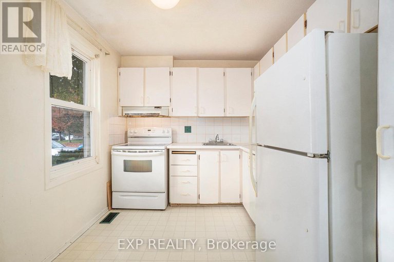 28974876/c-1699c-lamoureux-drive/queenswood-heights-south/ottawa/ontario/K1E2N3_10