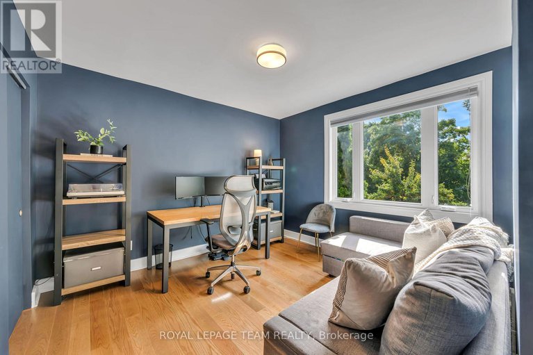 28806110/2233-beaver-avenue/alta-vista/ottawa/ontario/K1H7W3_5