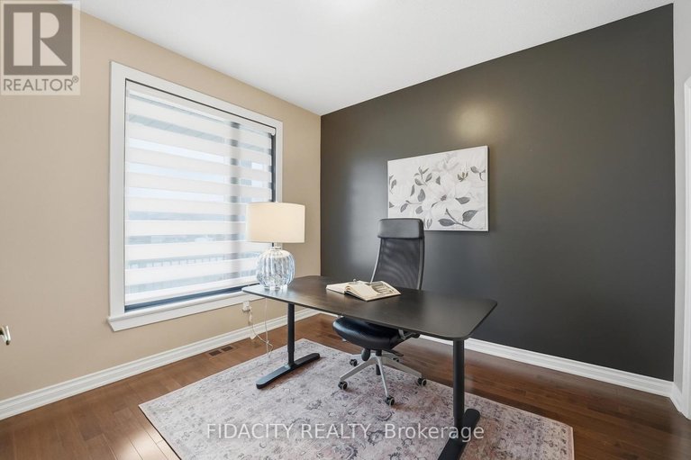 29673892/31-sable-run-drive/stittsville-central/ottawa/ontario/K2S1W8_3