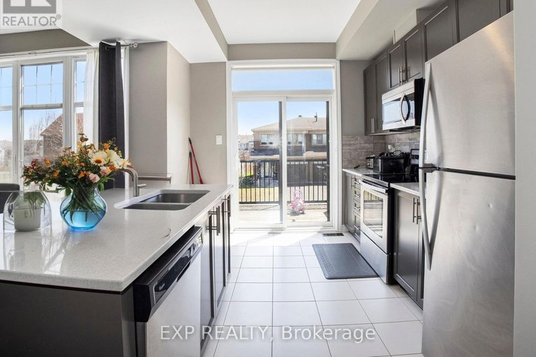 28216632/630-lauraleaf-crescent/half-moon-bay/ottawa/ontario/K2J6G9_7