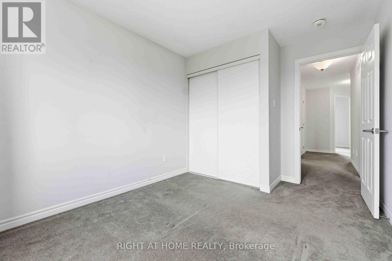 29608682/404-edgevalley-court/stittsville-north/ottawa/ontario/K2S2R3_31