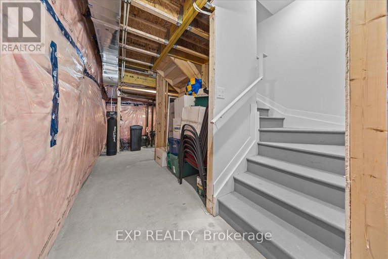 29305395/307-686-quilter-row/goulbourn-twp-from-franktown-rdsouth-to-rideau/ottawa/ontario/K0A2Z0_31