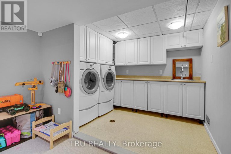 28565649/36-varley-drive/beaverbrook/ottawa/ontario/K2K1G2_42