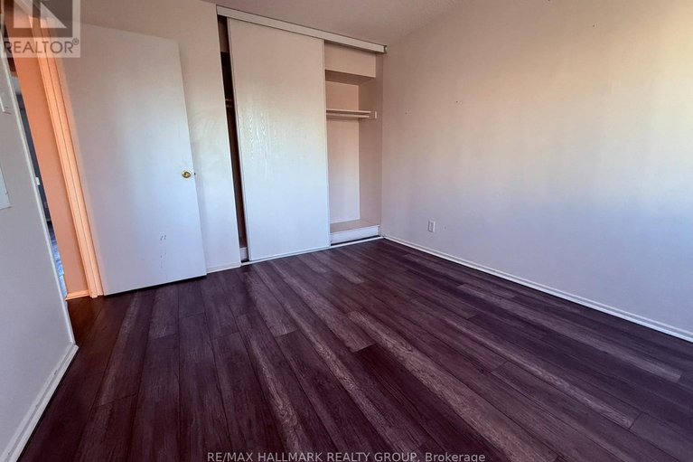 29677265/2912-fairlea-crescent/heron-gateindustrial-park/ottawa/ontario/K1V8T7_10