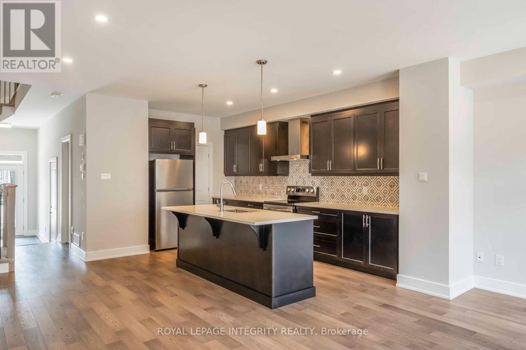 28638636/1182-cope-drive/stittsville-south/ottawa/ontario/K2S3C4_14