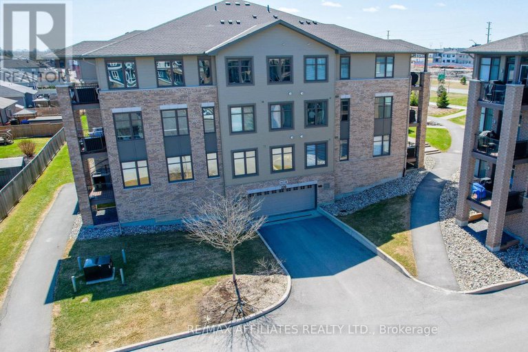 28229405/201-220-janka-private/emerald-meadowstrailwest/ottawa/ontario/K2V0E6_29