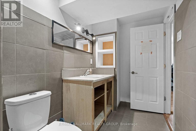28653089/716-summergaze-street/emerald-meadowstrailwest/ottawa/ontario/K2M0L4_40