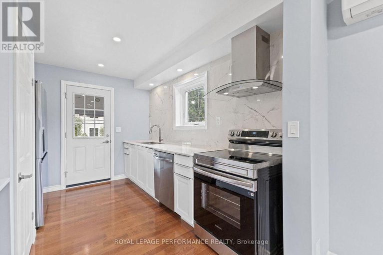 28864707/10-argue-drive/borden-farmstewart-farmcarleton-heightsparkwood-hills/ottawa/ontario/K2E6S1_5