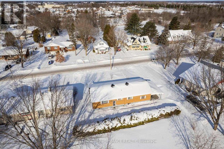 29291947/164-mccormick-road/alexandria/north-glengarry/ontario/K0C1A0_31