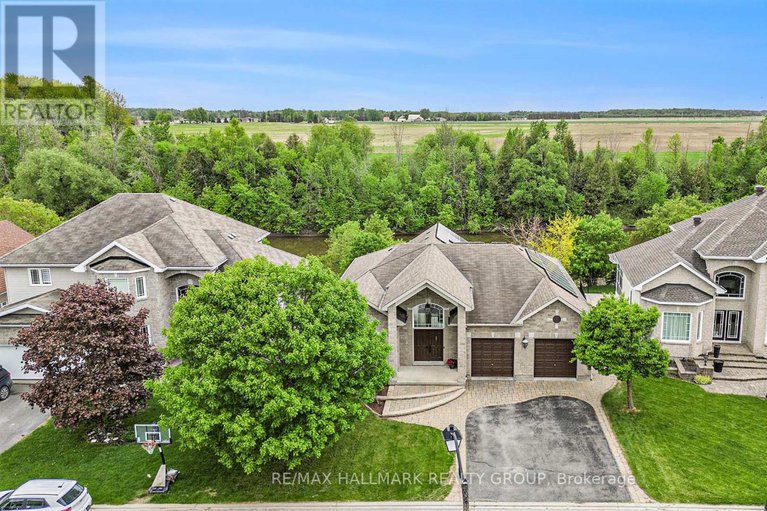 28365245/49-de-la-rive-promenade/embrun/russell/ontario/K0A1W0_2