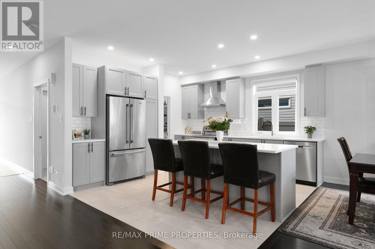 28408165/249-fountainhead-drive/mer-bleuebradley-estatesanderson-park/ottawa/ontario/K1W0H4_13