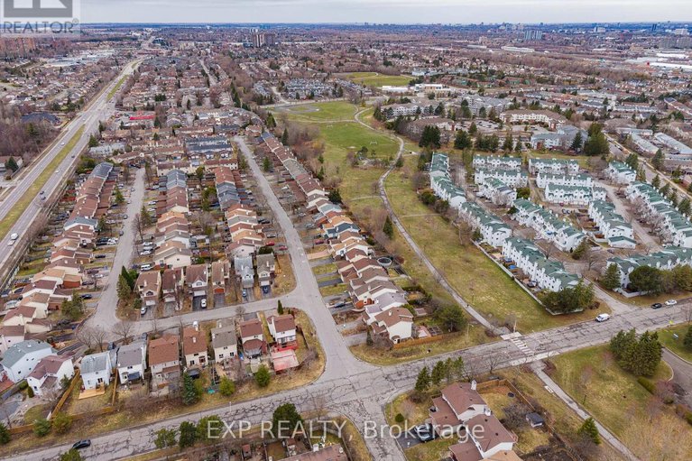 29619467/98-castlegreen-private/hunt-club-parkgreenboro/ottawa/ontario/K1T3N3_27