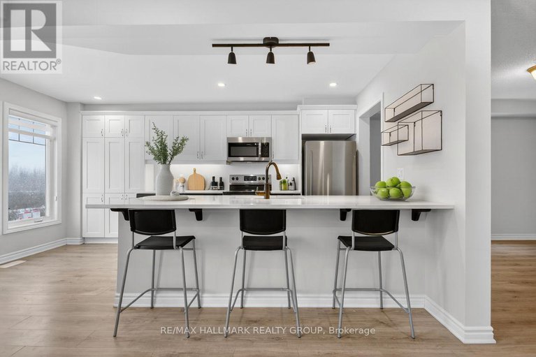 29224104/232-clintonia-street/emerald-meadowstrailwest/ottawa/ontario/K2V0K6_11