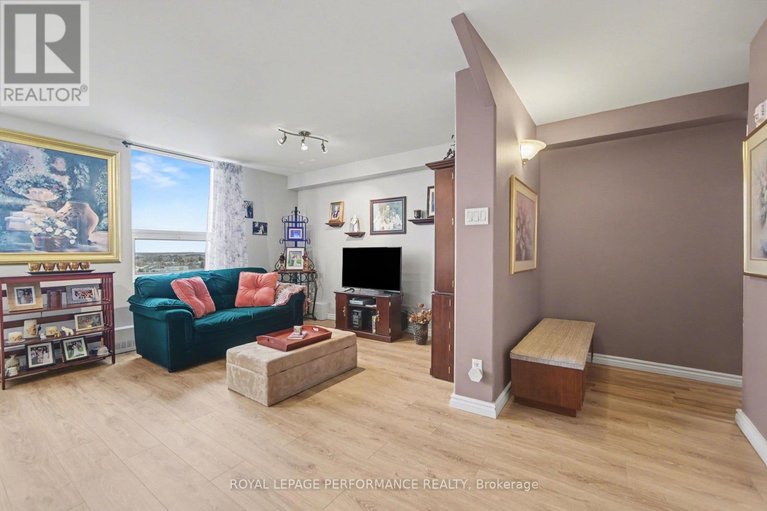 29476662/1505-665-bathgate-drive/carson-meadows/ottawa/ontario/K1K3Y4_21