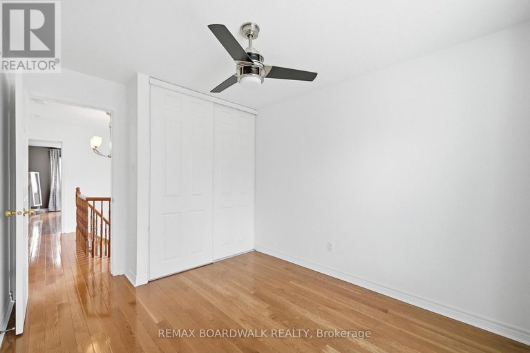 29595630/1600-henri-lauzon-street/chapel-hill/ottawa/ontario/K1C7R6_29