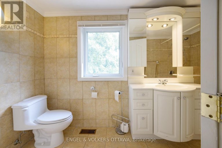 28821513/6258-richmond-road/south-of-fallowfield-road/ottawa/ontario/K0A2Z0_26