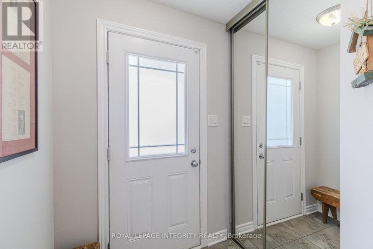 28738555/218-catamount-court/emerald-meadowstrailwest/ottawa/ontario/K2M0A9_7