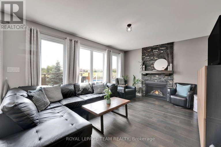 28591653/36-cento-way/stittsville-north/ottawa/ontario/K2S0W4_14