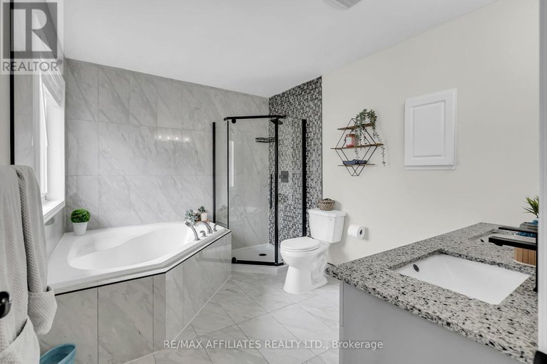 28425809/34-catterick-crescent/morgans-grantsouth-march/ottawa/ontario/K2K3M5_22