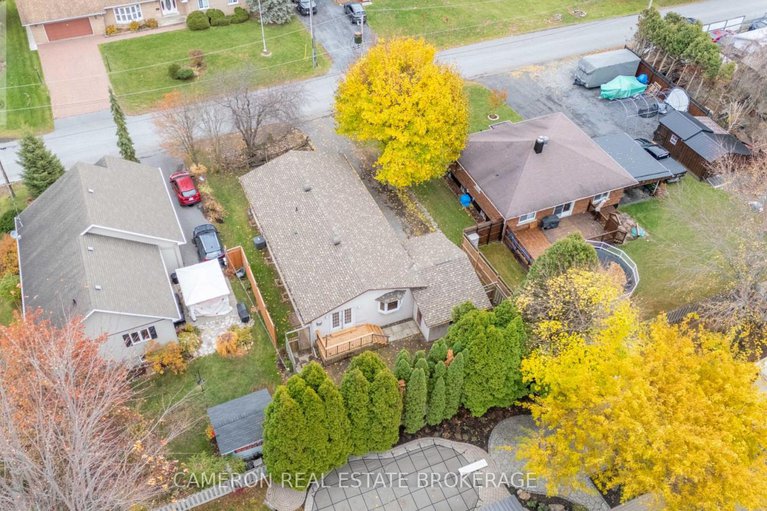 29090581/8-head-street/lancaster/south-glengarry/ontario/K0C1N0_33