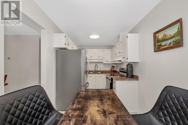 28555719/46-stokes-crescent/glencairnhazeldean/ottawa/ontario/K2L2Z4_16