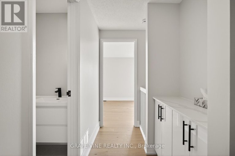 29454845/14-3565-downpatrick-road/windsor-park-village/ottawa/ontario/K1V8T3_17