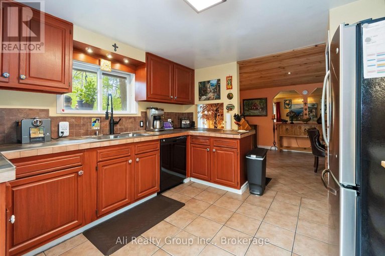 29580490/190-woods-road/constance-bay/ottawa/ontario/K0A3M0_20