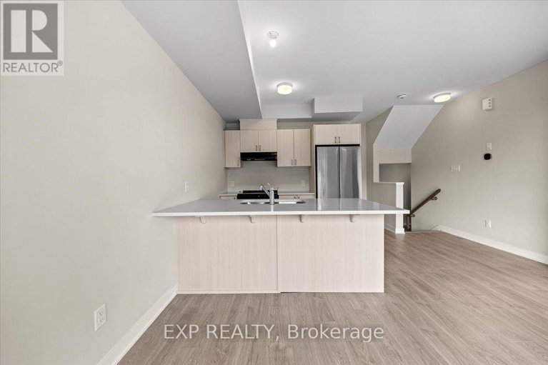 28514911/933-mishi-private/cfb-rockcliffe-and-area/ottawa/ontario/K1K0P2_7