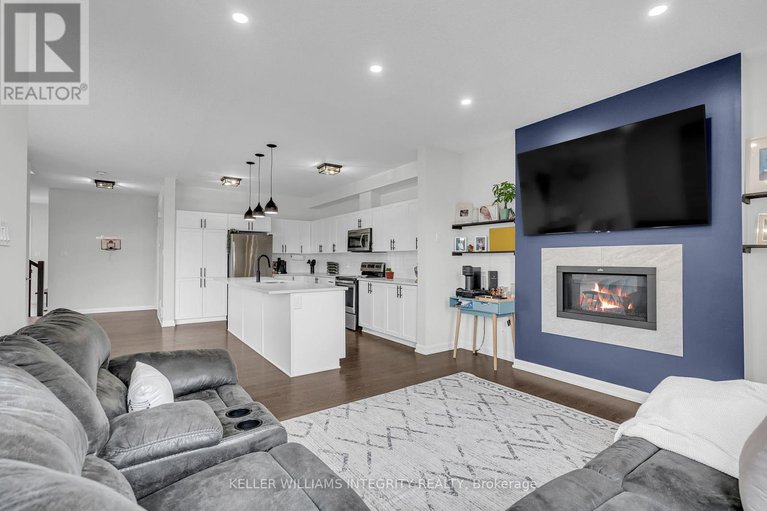28230053/176-onyx-crescent/town-of-rockland/clarence-rockland/ontario/K4K1P6_21