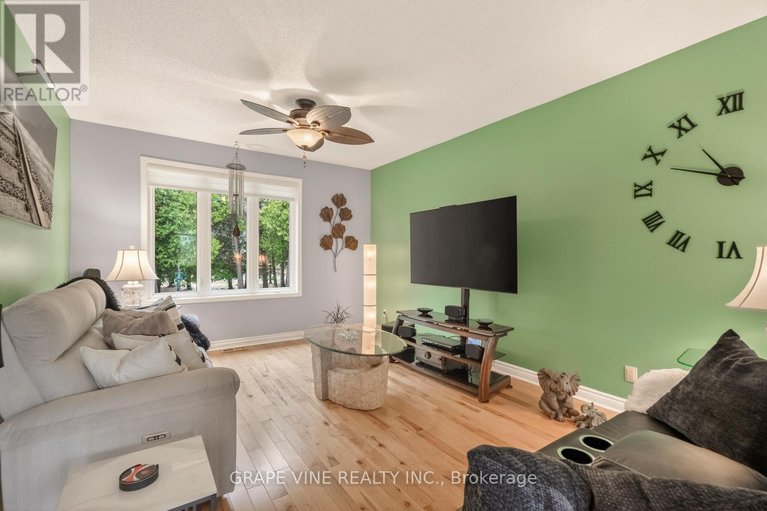 29611592/119-sierra-woods-drive/huntley-ward-south-west/ottawa/ontario/K0A1L0_20