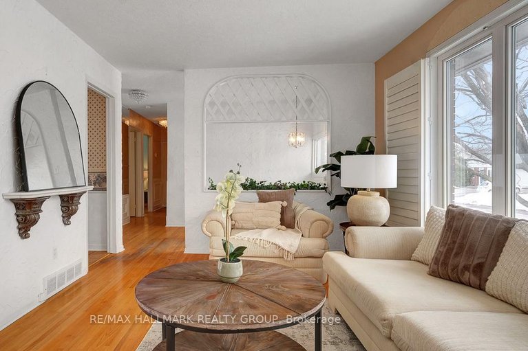 29514982/2185-bickerton-avenue/beacon-hill-north/ottawa/ontario/K1J6Y2_10