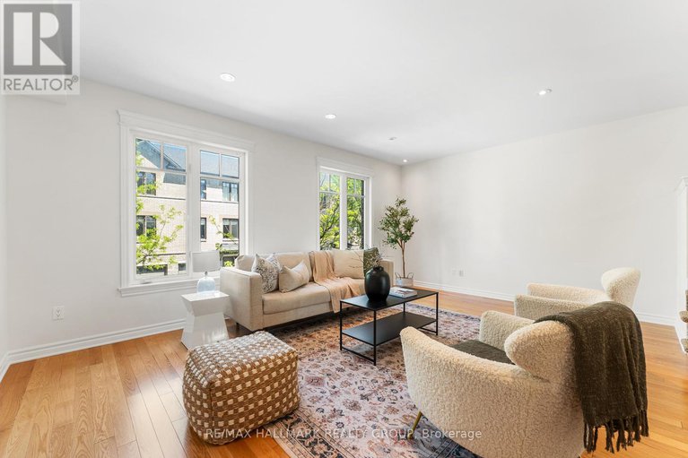 28379782/118-brilia-private/beacon-hill-south/ottawa/ontario/K1J0B7_4