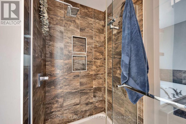 28591653/36-cento-way/stittsville-north/ottawa/ontario/K2S0W4_32
