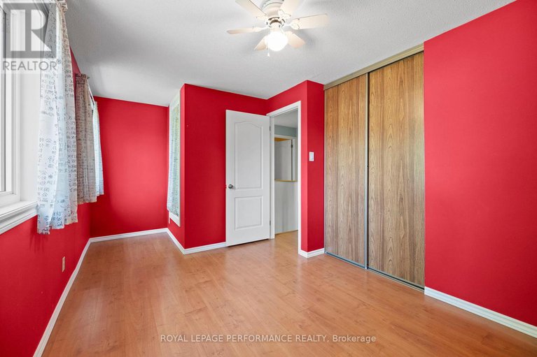 28857396/198-park-grove-drive/queenswood-heights-south/ottawa/ontario/K1E2T1_30