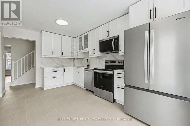 29457498/883-lawnsberry-drive/chatelaine-village/ottawa/ontario/K1E1Y2_5