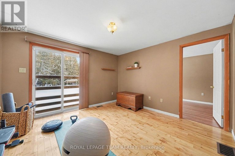 29627308/2249-mcgovern-road-w/north-grenville-twp-kemptville-south/north-grenville/ontario/K0G1S0_15