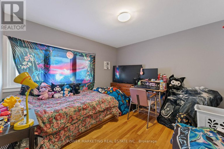 28297699/1244-prince-of-wales-drive/courtland-park/ottawa/ontario/K2C1M9_17