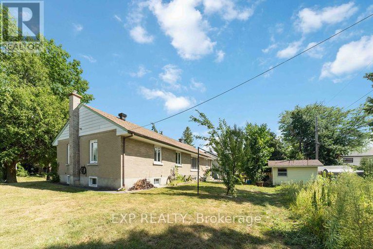 28788281/878-ivanhoe-avenue/queensway-terrace-north/ottawa/ontario/K2B5S5_39
