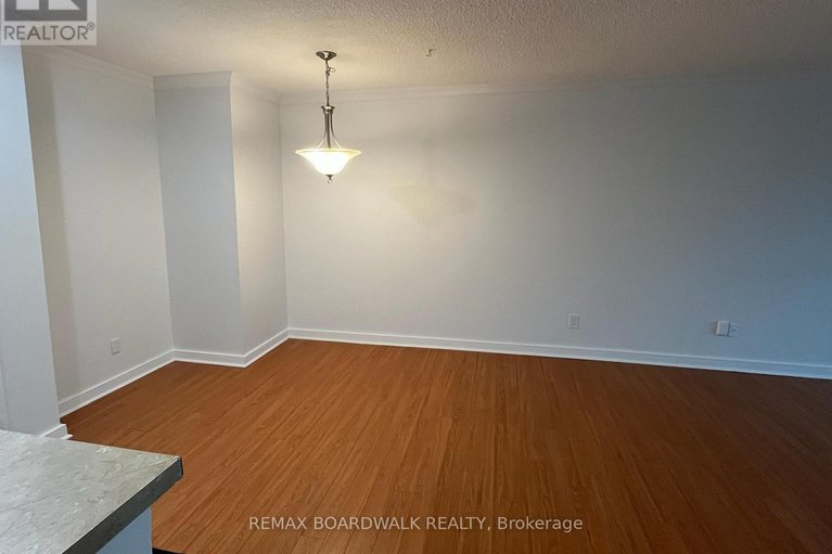 29597974/403-555-brittany-drive/viscount-alexander-park/ottawa/ontario/K1K4C5_5