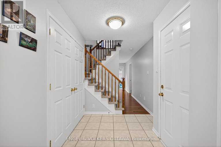 29030963/277-mart-circle/manor-park/ottawa/ontario/K1K4W2_6