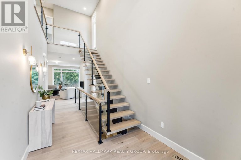 28359552/108-theberge-private/meadowlandsst-claire-gardens/ottawa/ontario/K2G4T1_3