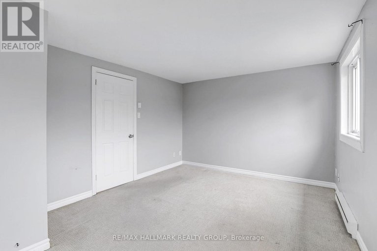 28506947/3b-woodvale-green/craig-henrywoodvale/ottawa/ontario/K2G4G9_20